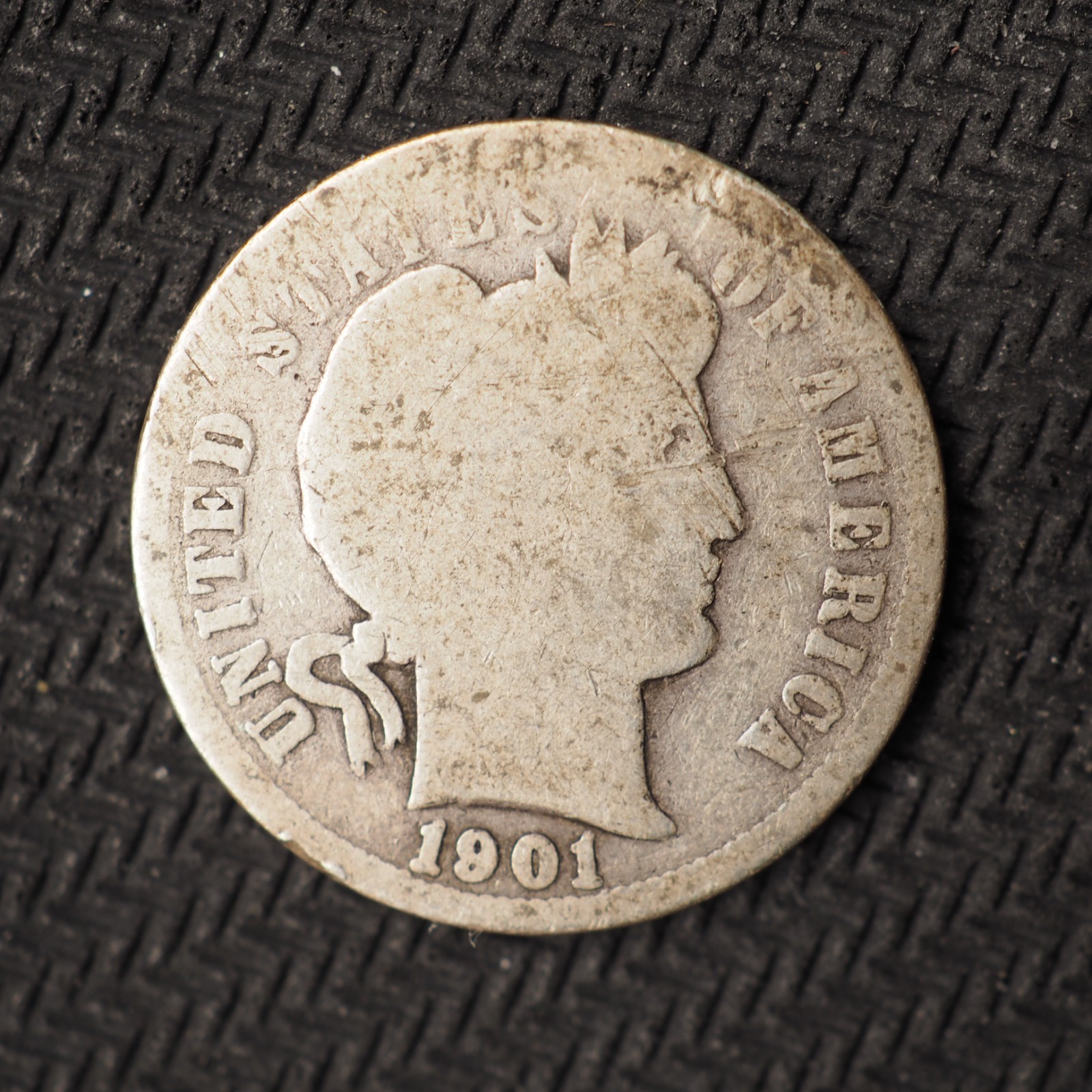 1901 *O* BARBEER   SILVER DIME   ** NICE** - FREE SHIPPING! C1610
