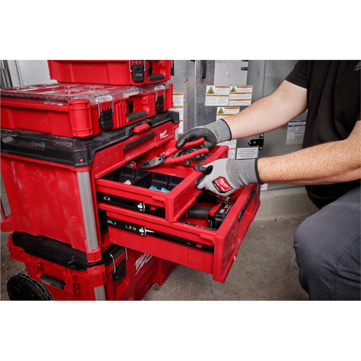 Milwaukee Tool PACKOUT Multi-Depth 3-Drawer Tool Box