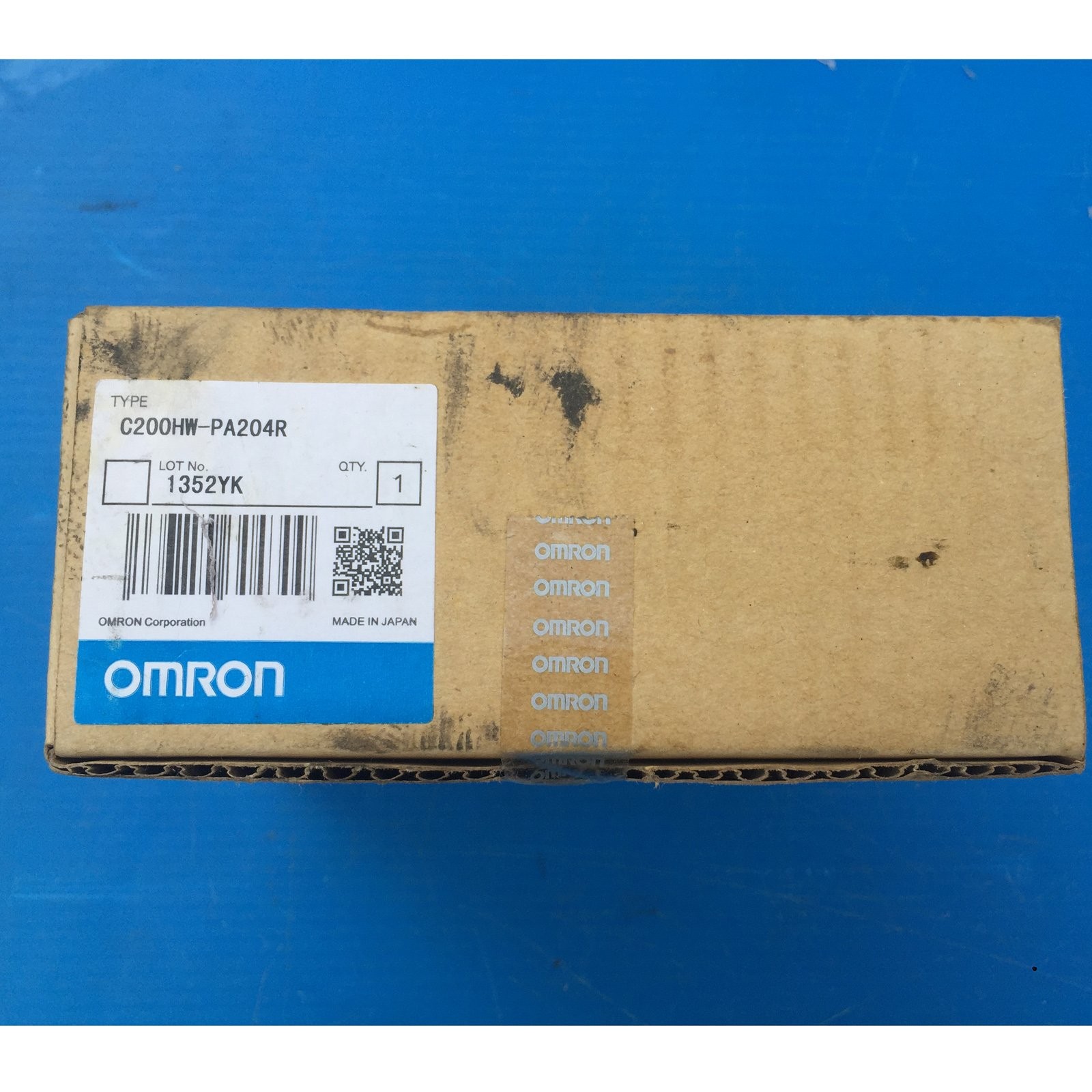 NEW IN BOX OMRON C200HW-PA204R Quality Assurance C200HWPA204R FREE SHIPPING