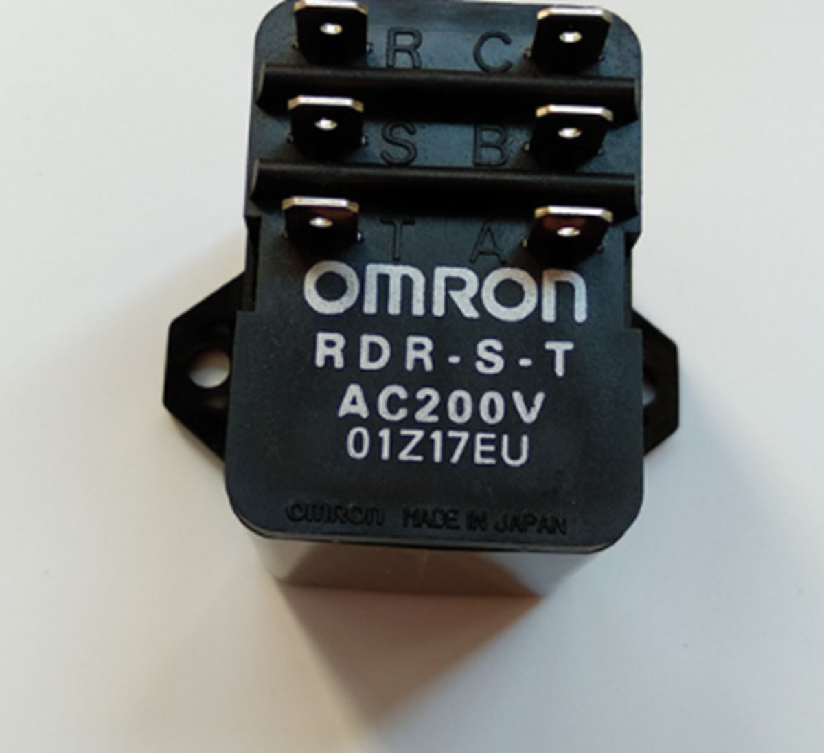 NEW OMRON RDR-S-T Fuse Switch AC 200V