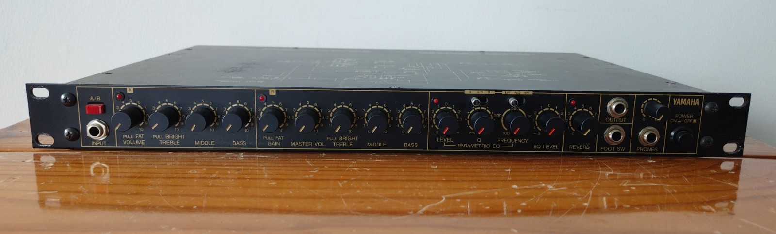 Yamaha PG-1 : Guitar Preamp & Spring Reverb