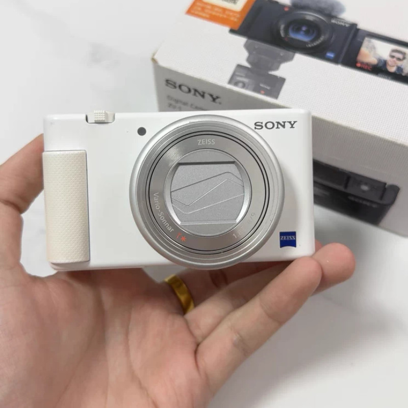 Sony Cyber-shot ZV-1 20.1MP Compact Digital Vlog Camera - 95% New!