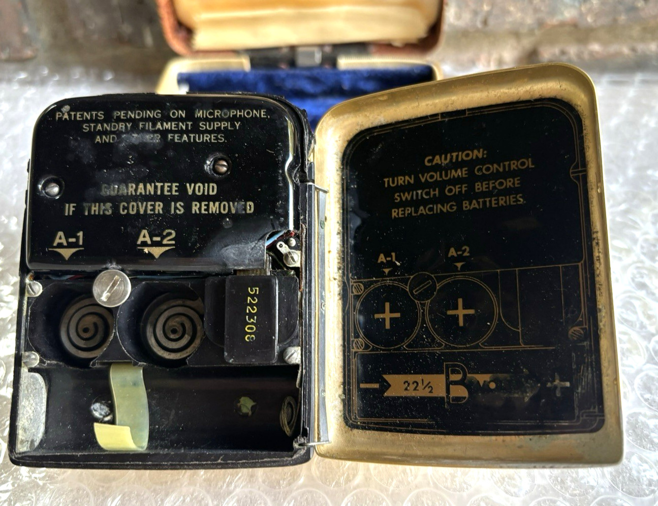 Zenith Royal Hearing Aid 1950's With Case Not Tested