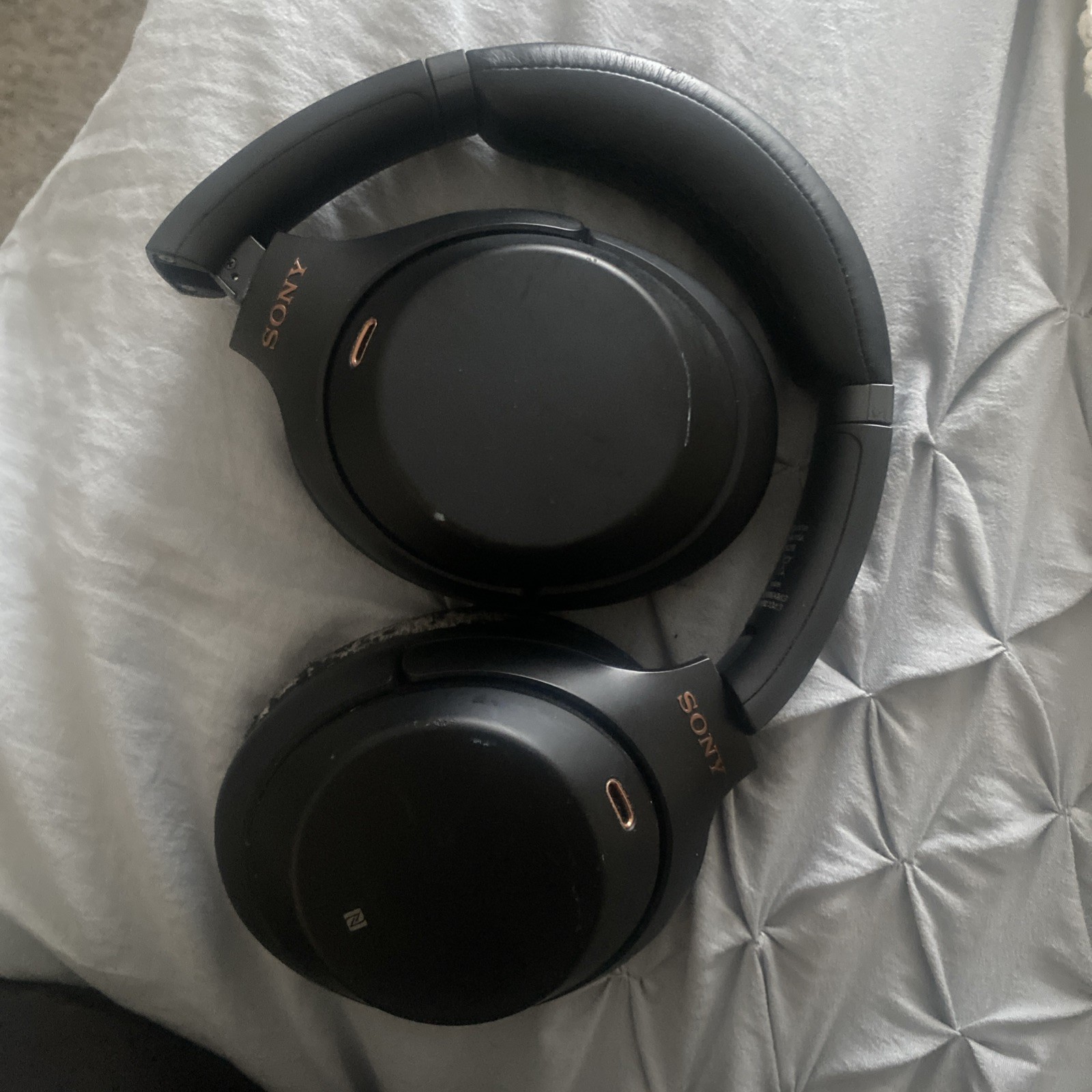 Sony WH-1000XM3 Wireless Noise Cancelling Headphones FOR PARTS REPAIR