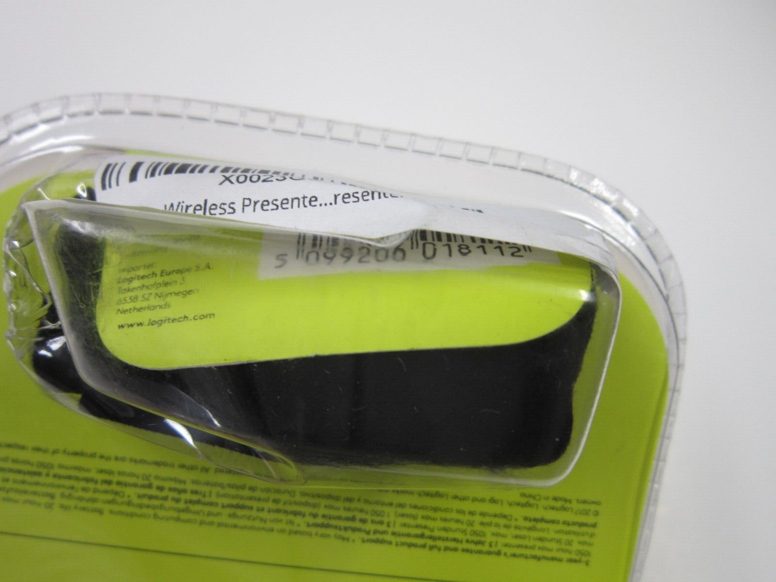 Logitech R400 Laser Presentation Remote