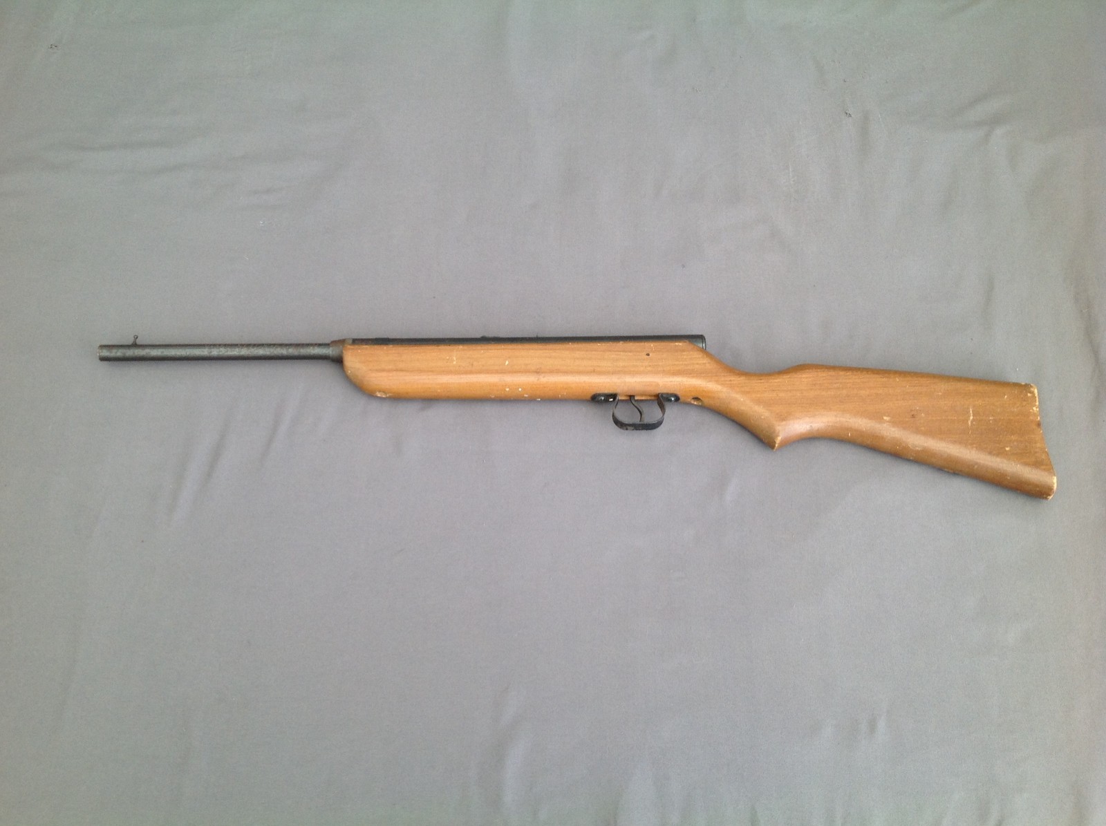 Crosman V-350 Slide Action BB Air Rifle