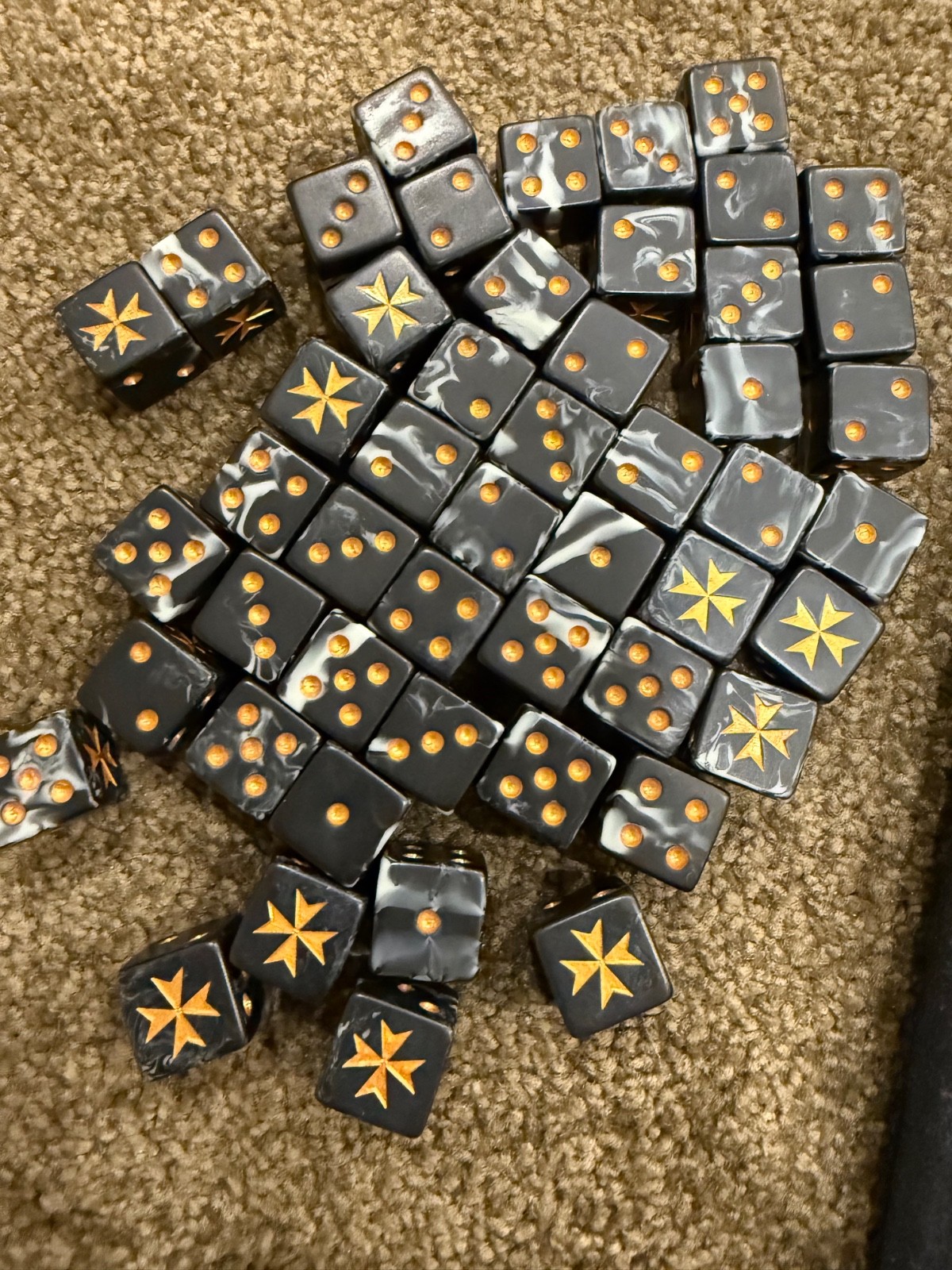 Black Templar dice x50 with bag