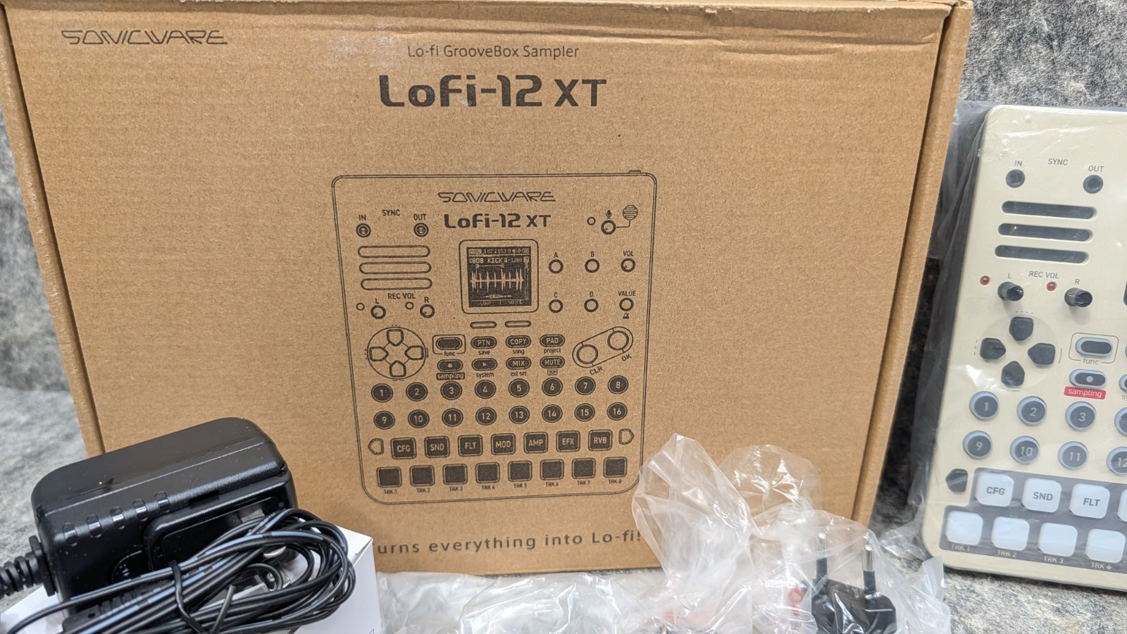 Sonicware Lofi-12 XT Low-res Digitized Sampler- Limited Retro Color 🔥New🔥