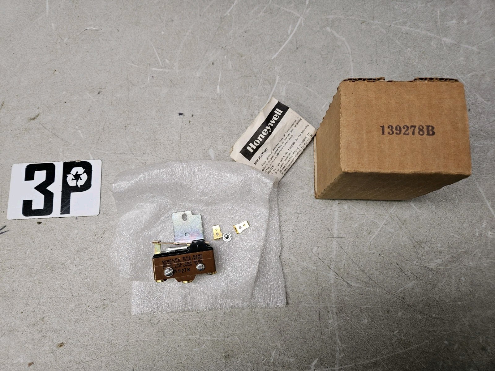 HONEYWELL 139278B Auxiliary Micro Switch