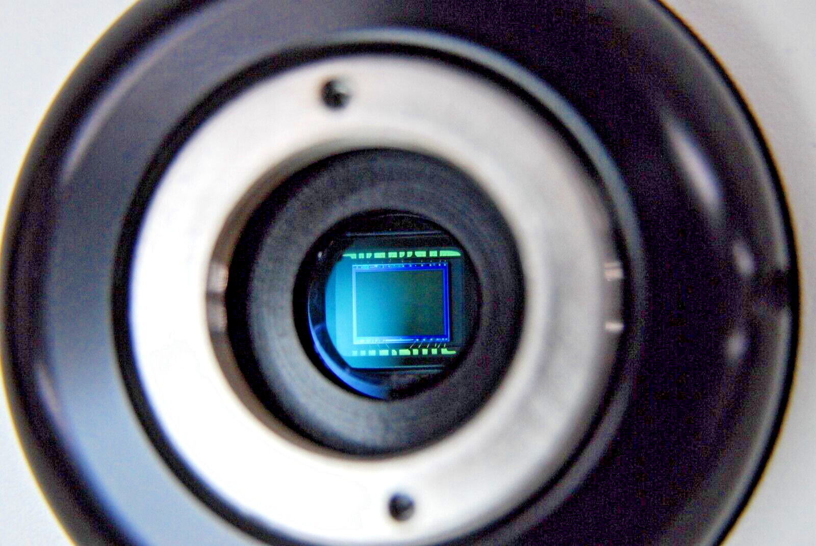 Olympus Q-Color3 3.2 Megapixel RTV CCD Microscope C-Mount Camera