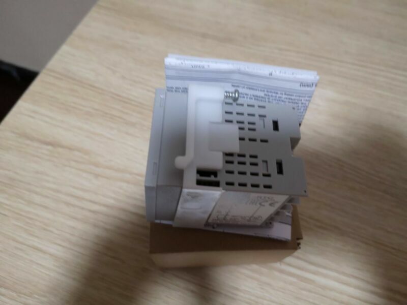 1PC New Omron Temperature Controller E5CSL-RTC E5CSLRTC In Box Free Ship #OM