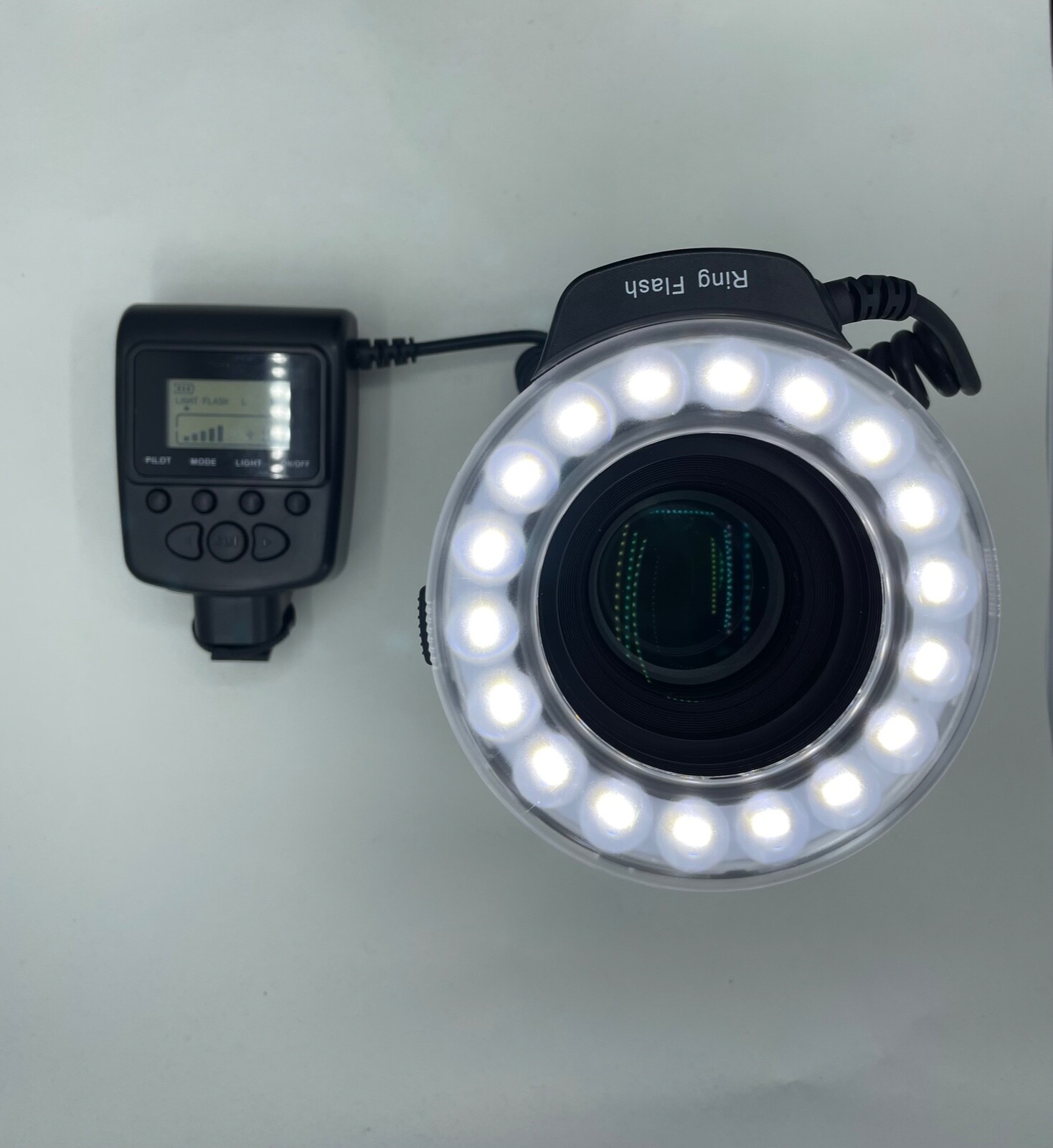 Promaster RL-100 Ring Flash & Accessories - BG. Excellent condition.