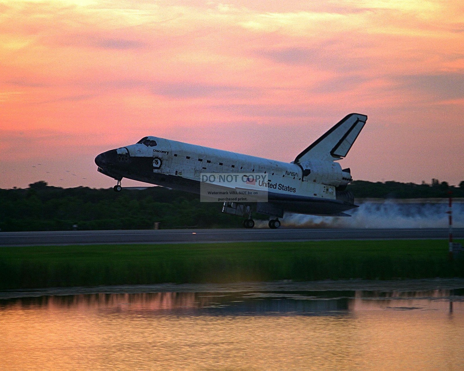 SPACE SHUTTLE DISCOVERY SUNRISE LANDING KENNEDY SPACE CENTER 8X10 PHOTO (EP-237)