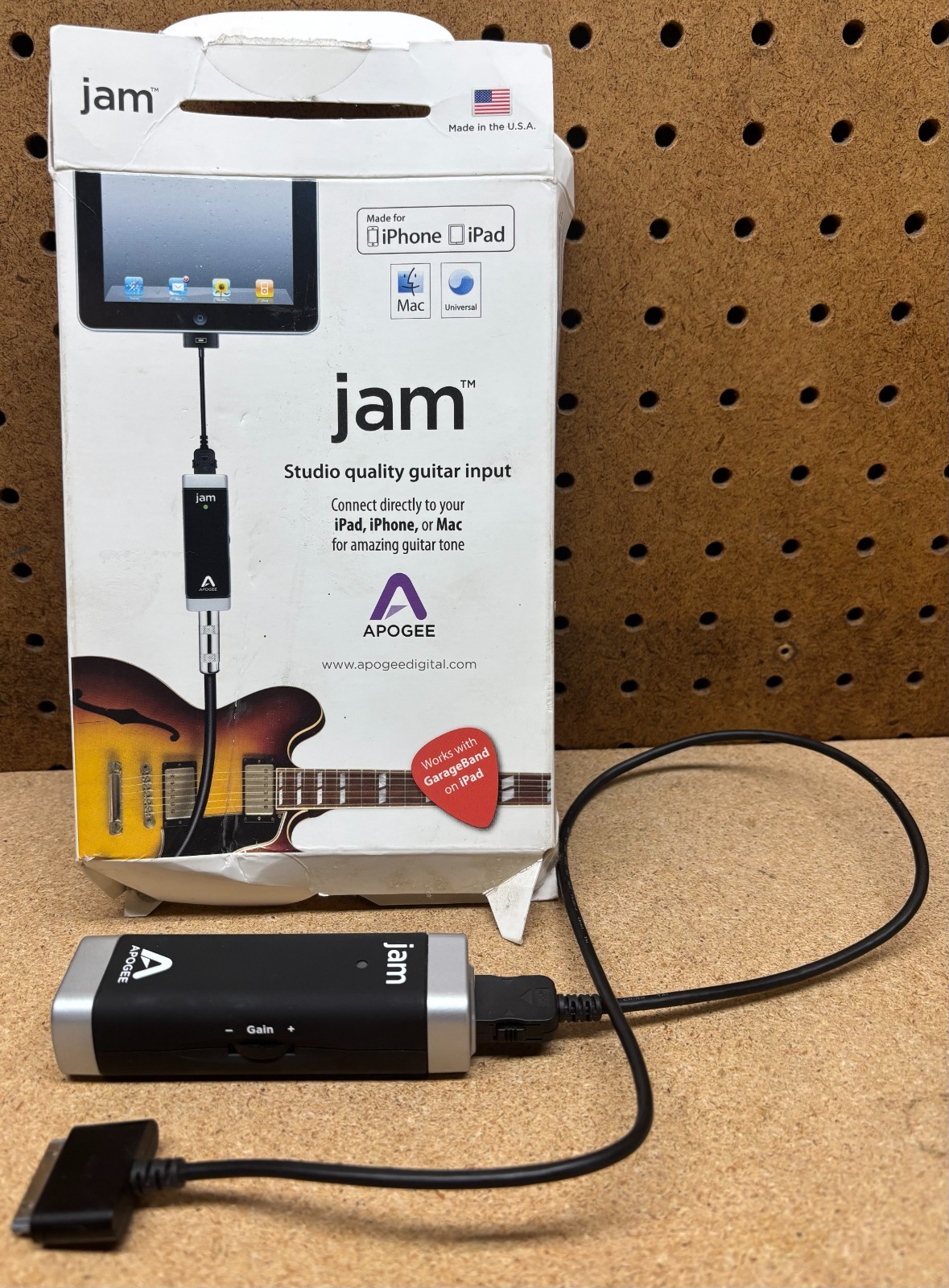 APOGEE JAM Studio Quality Guitar Input Interface for iPhone iPad Mac iPod 2011