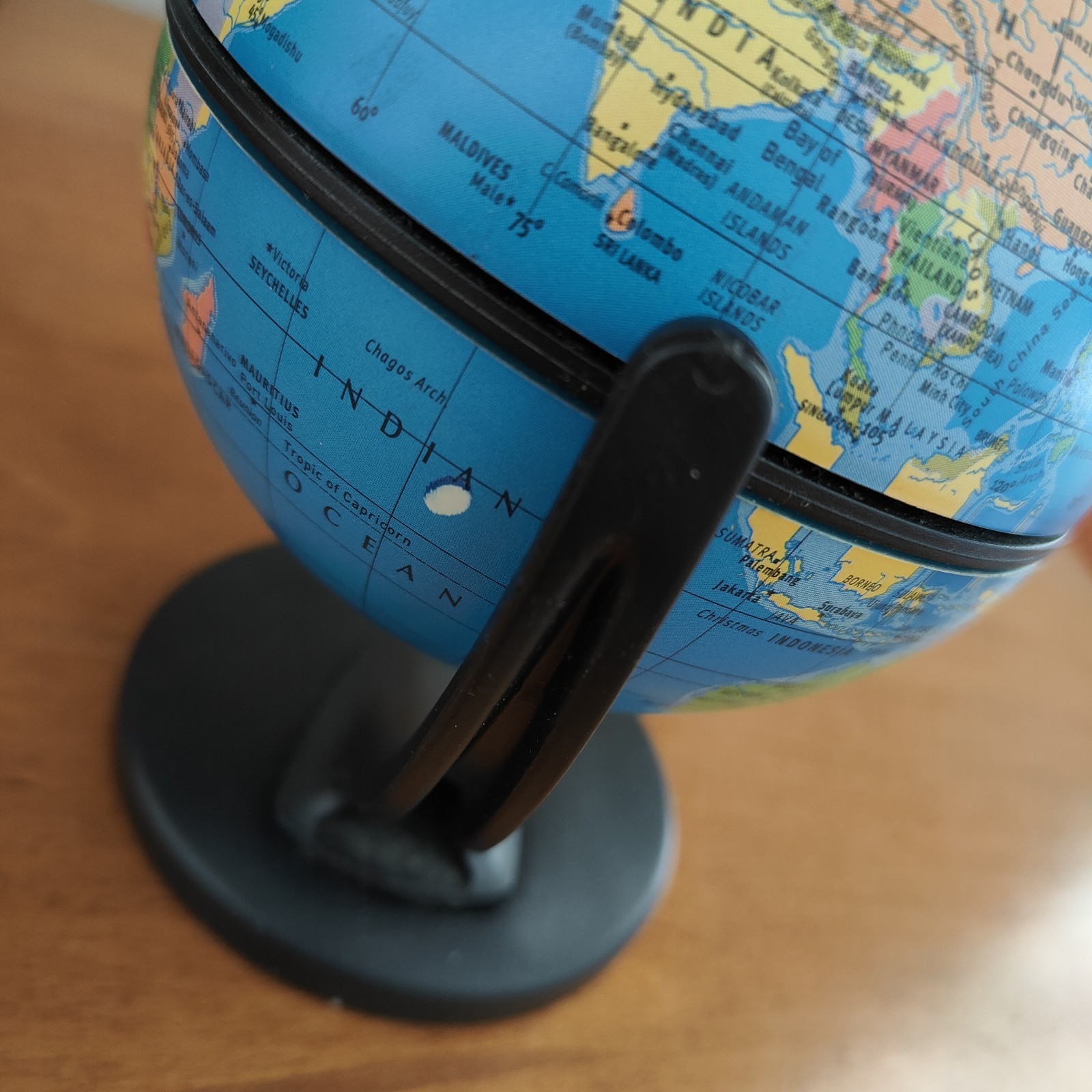 Replogle World Mini Globe 2001 Desktop 4" Diameter/5.5” Tall Dual Direction Spin