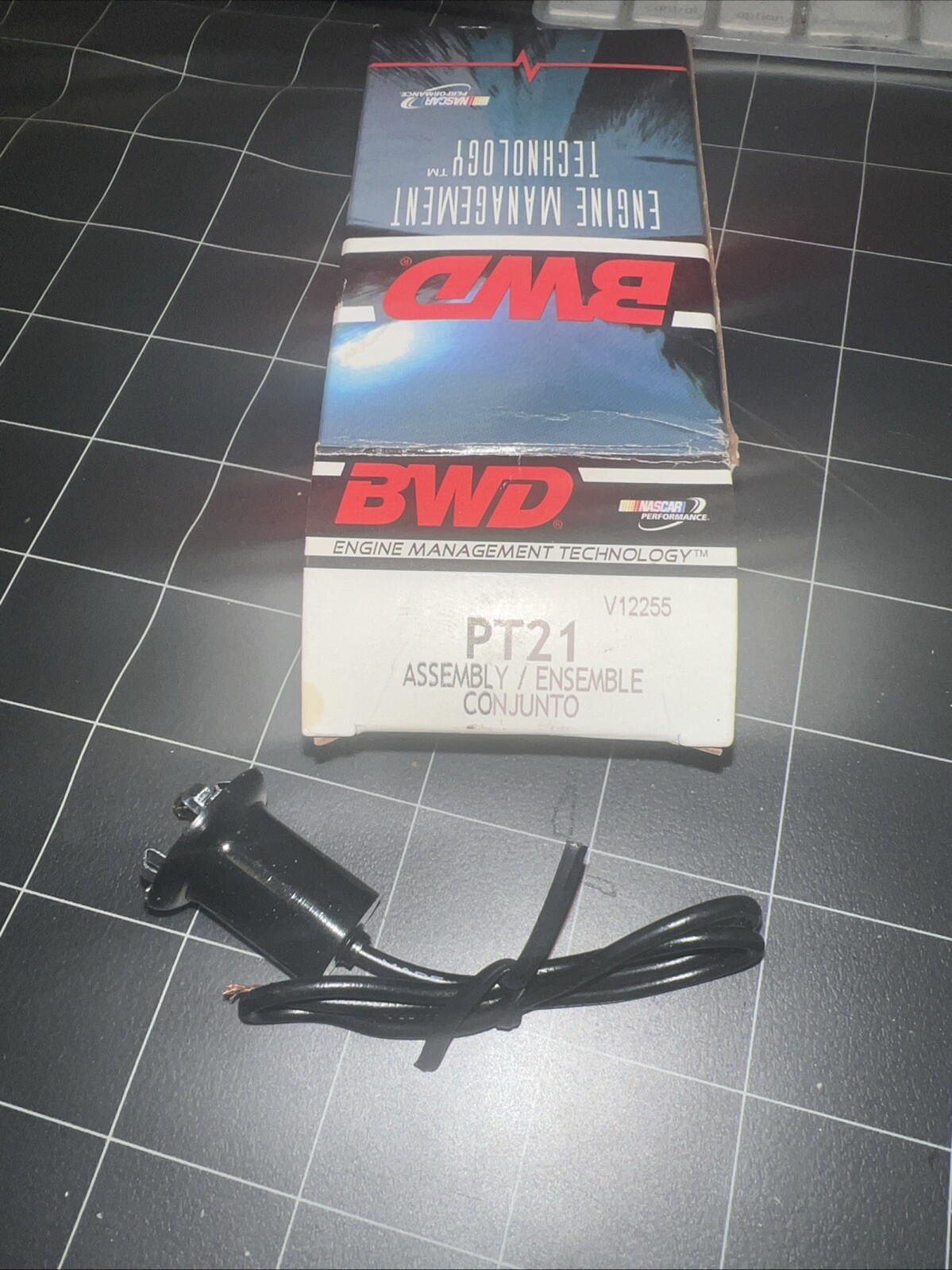 BWD PT21 Universal Bulb Socket , Equivalent To standard IGN . PS56 , Free Shipp!