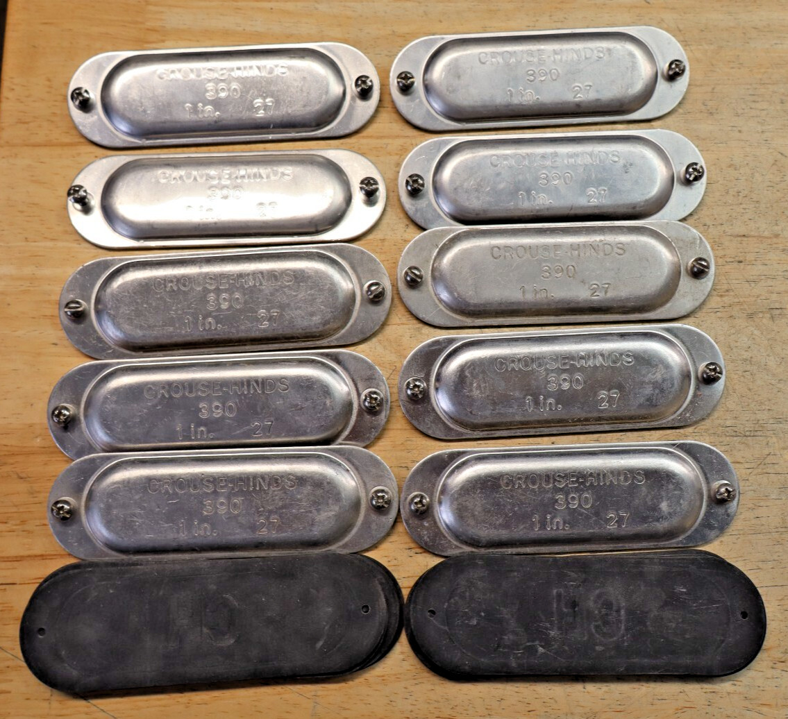 LOT OF 10  CROUSE-HINDS 390 CONDUIT BODY With Gaskets COVER 1"