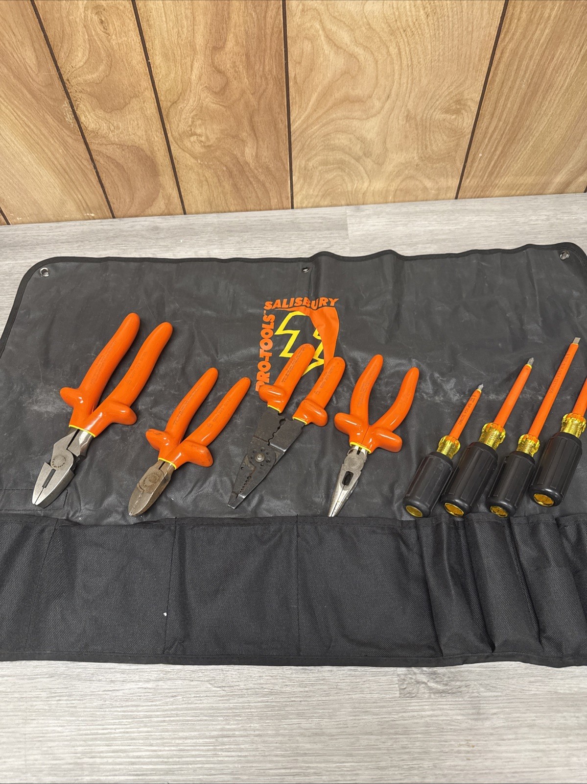 Salisbury Pro-Tools - 8PC Electrician Tools -TK9