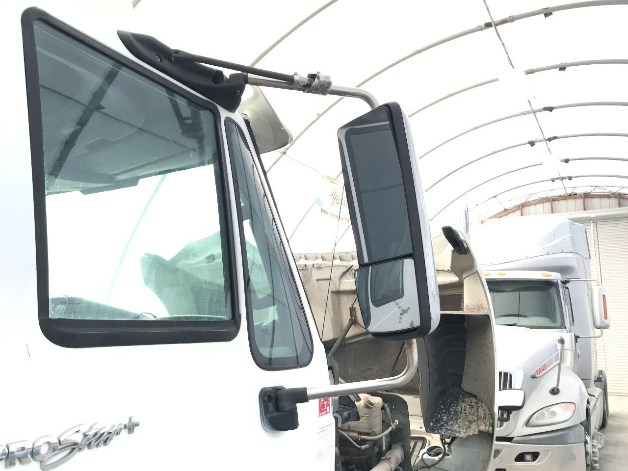 2007-2018 International PROSTAR POLY/CHROME Right/Passenger Door Mirror - Used