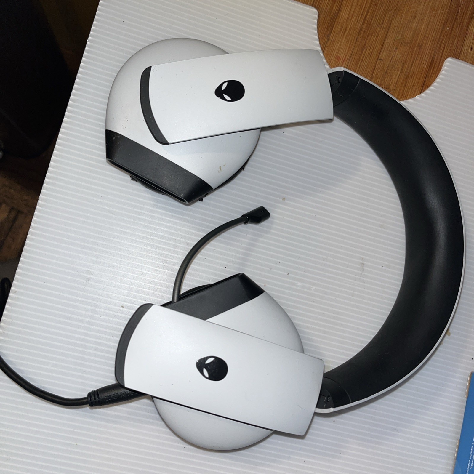 Alienware Wired Gaming Headset Work Good Used Condition