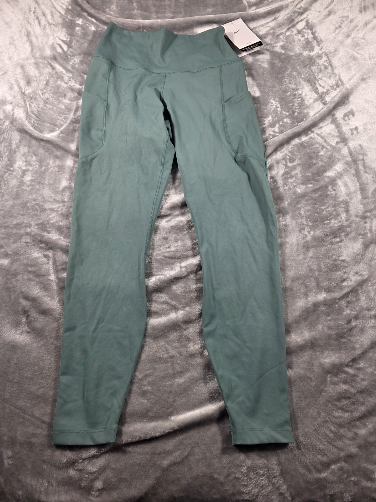 NWT Nike One Training Dri-FIT High-Waisted 7/8 Leggings w/ Pockets Sage Sz Small