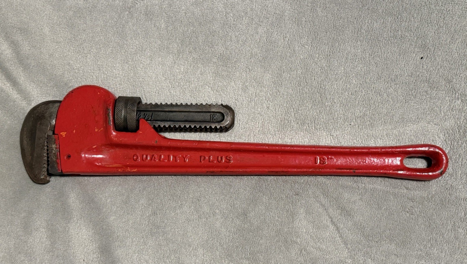 QUALITY PLUS PW18 Heavy Duty Forged Cast Iron Straight Pipe Wrench 18" 2.5" Cap