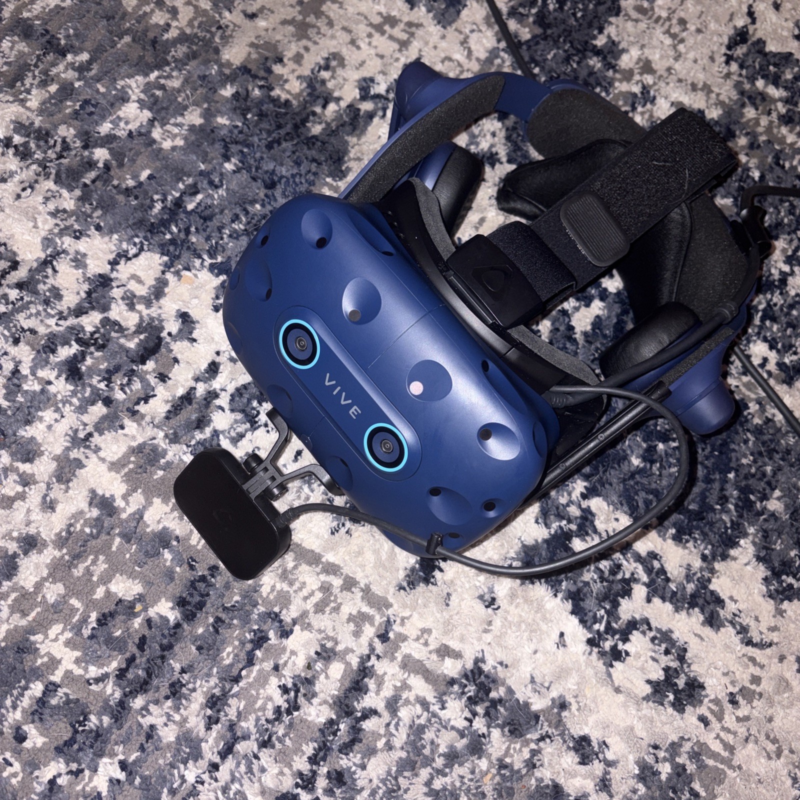 HTC Vive Face Tracker (HTC) Facial Tracker VRChat with vive eye pro