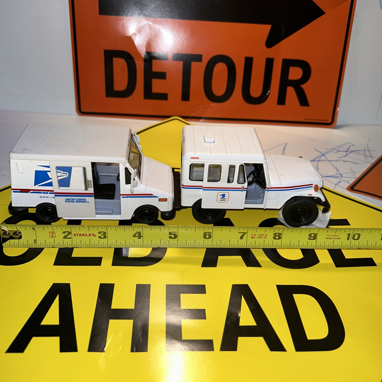 mail truck toy