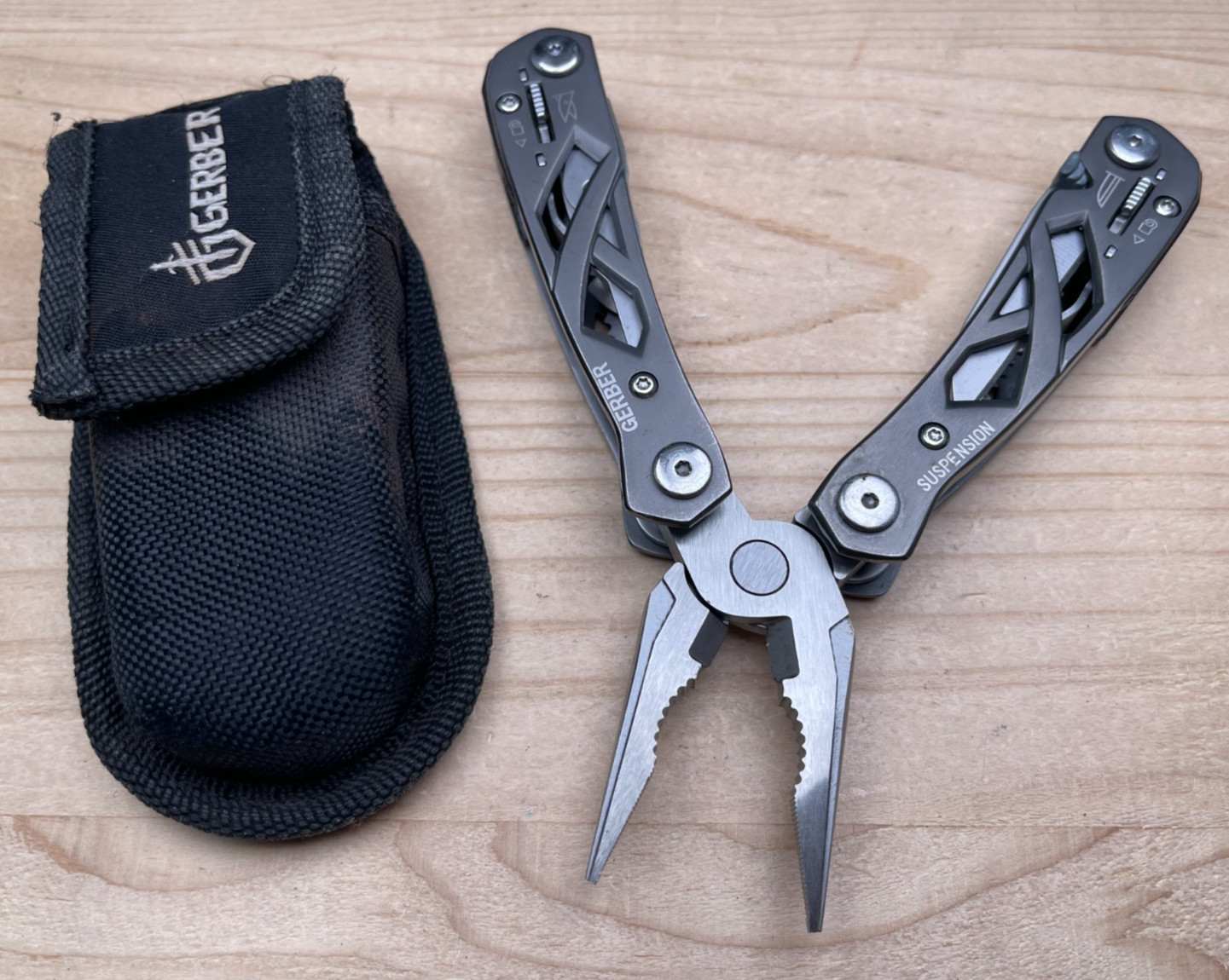 Gerber Suspension Gray Multi-Tool Plier Knife Scissors with Nylon Sheath