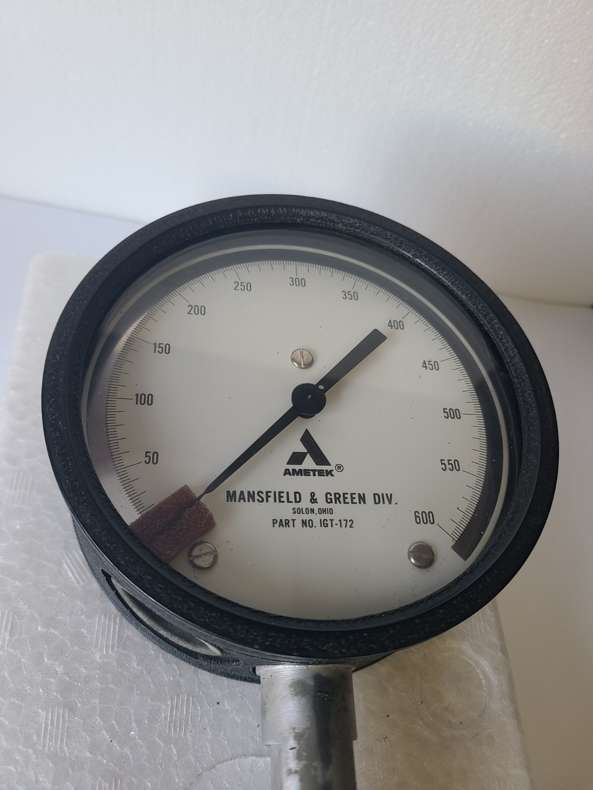 Ametek Mansfield & Green Div IGT-172 Analog Gauge 600 PSI