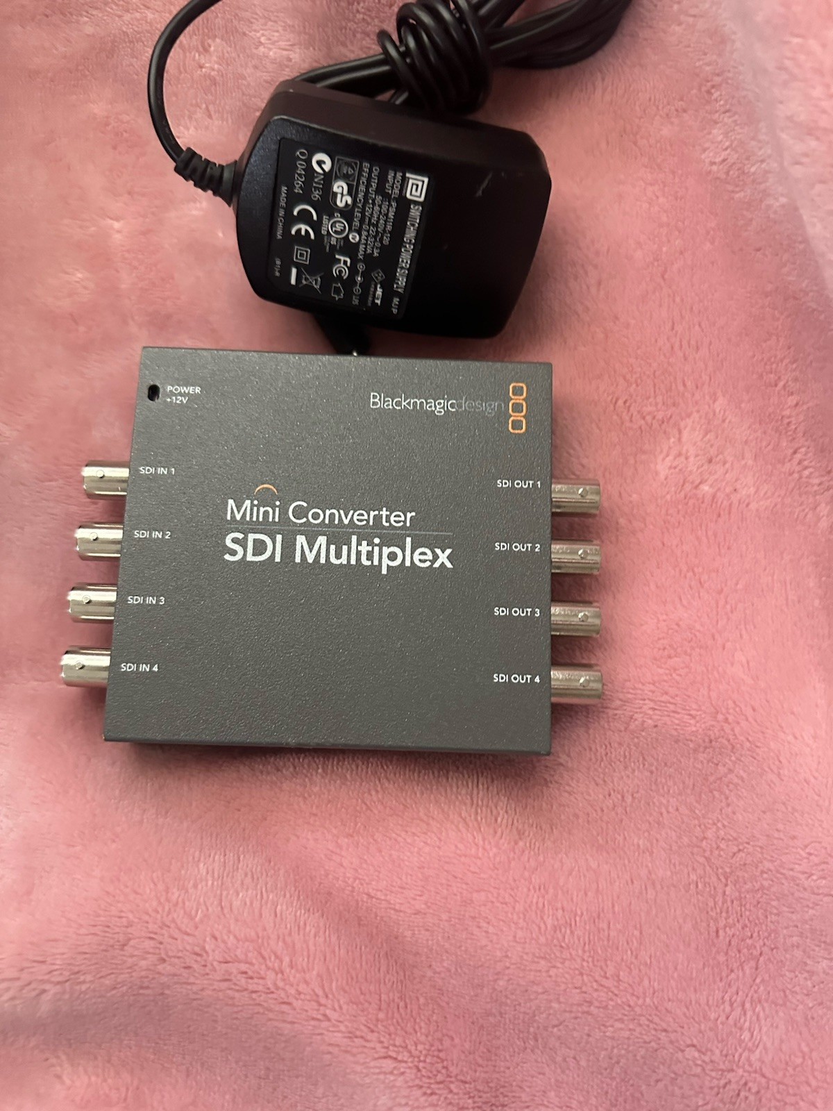 BLACKMAGIC DESIGN SDI Multiplex  Mini Converter  W/ ADAPTER