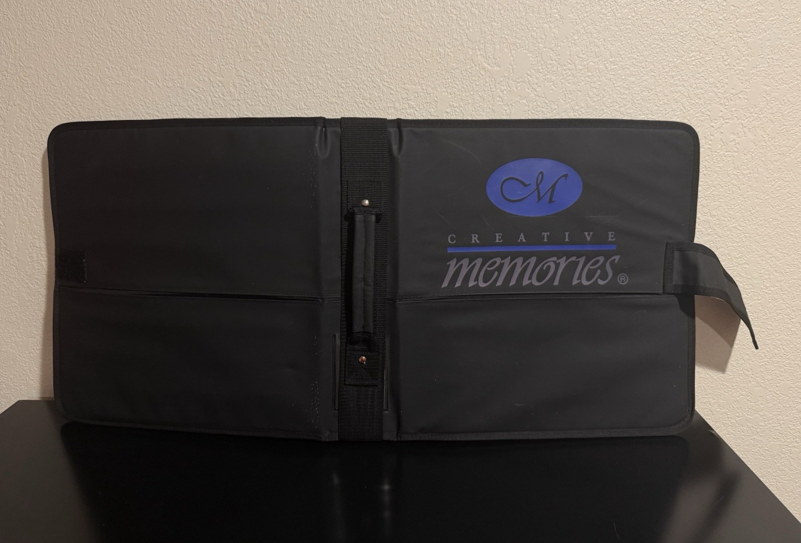 VTG Creative Memories Sticker Binder w/ Removable Handle & Sleeves & CM Mem Mate