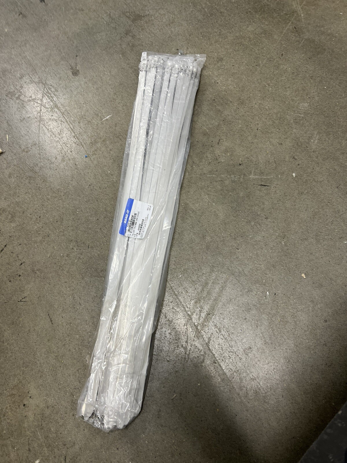 100 Pack  Band-It Stainless Steel Tie-Lok Ties 3/8" x .24" x 24" AX9129