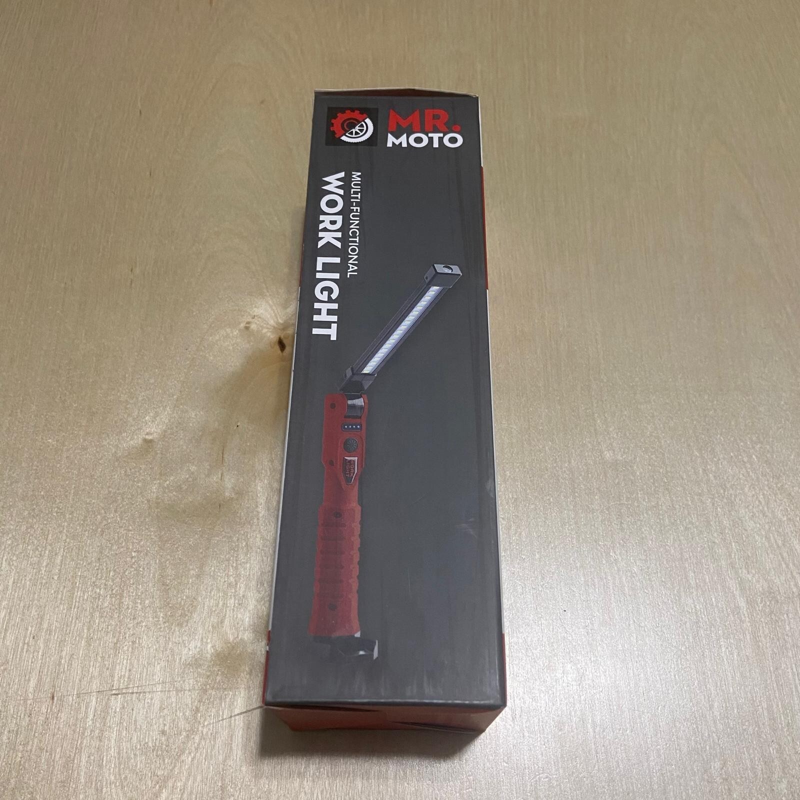 Mr. Moto Rechargeable Multi-Function Flip Strip Work Light 800 Lumen