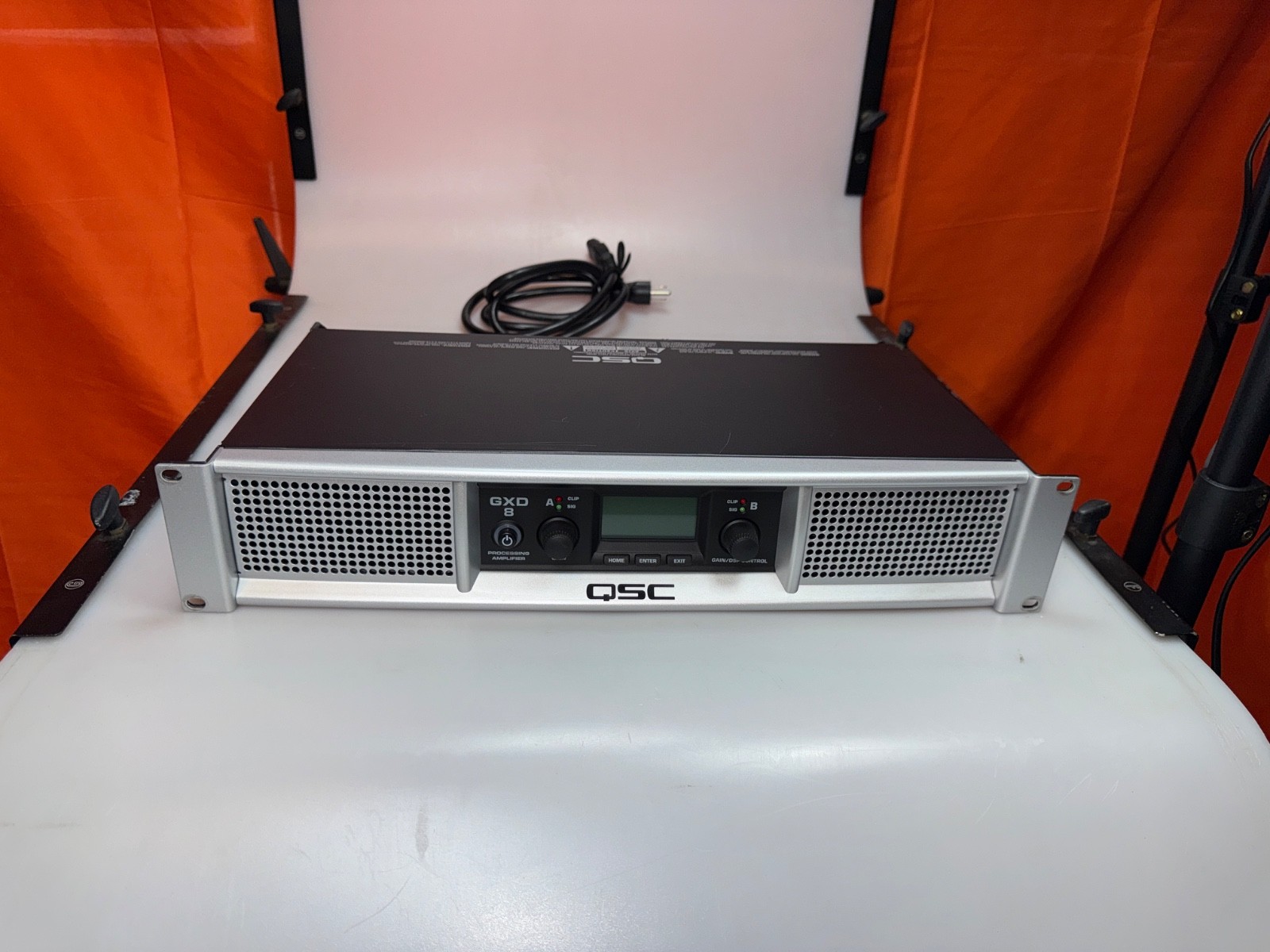 QSC GXD 8 2ch Digital Amplifier W/ Onboard DSP