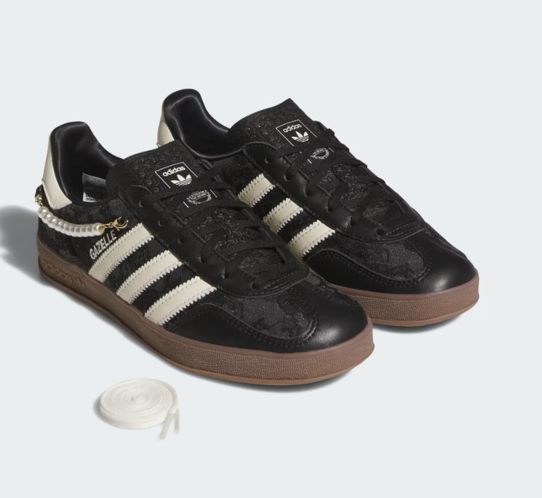 Adidas originals Women's GAZELLE INDOOR HQ2624 Core Black / Cream White / Core B