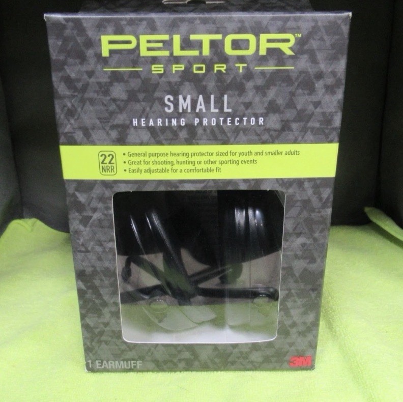 Peltor Sport Youth Hearing Protector 22 NRR Youth SM or a Sm adult New in box.