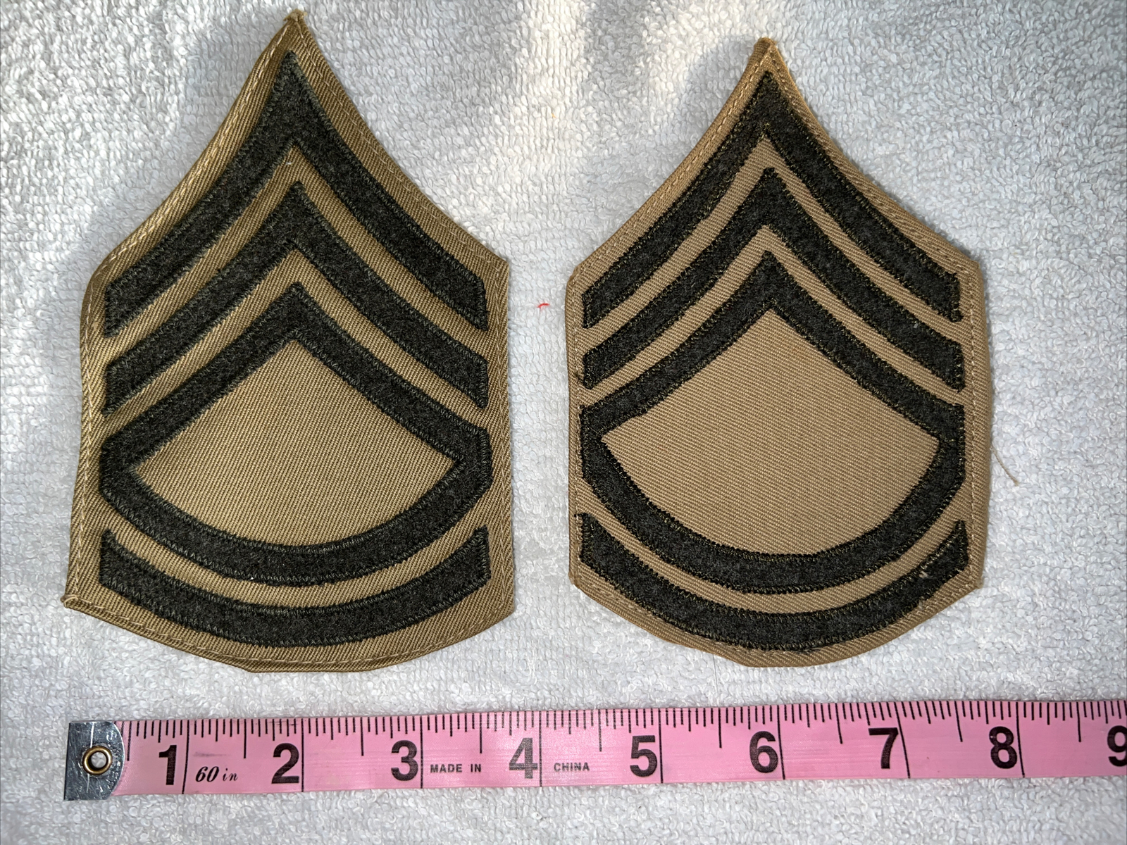Original Late WW2 Pattern USMC Gunnery Sergeant Chevrons -Wool