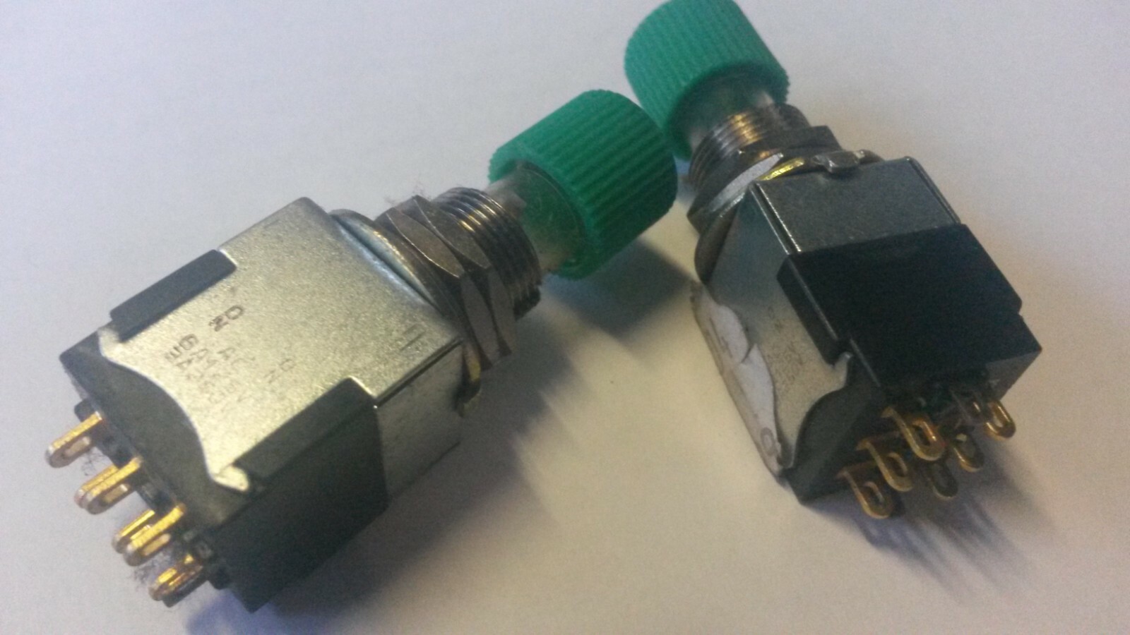 2x Large Pressure Switch 2xUM Max 5A/125V or 3A/250V Very Sturdy GREEN KNOB