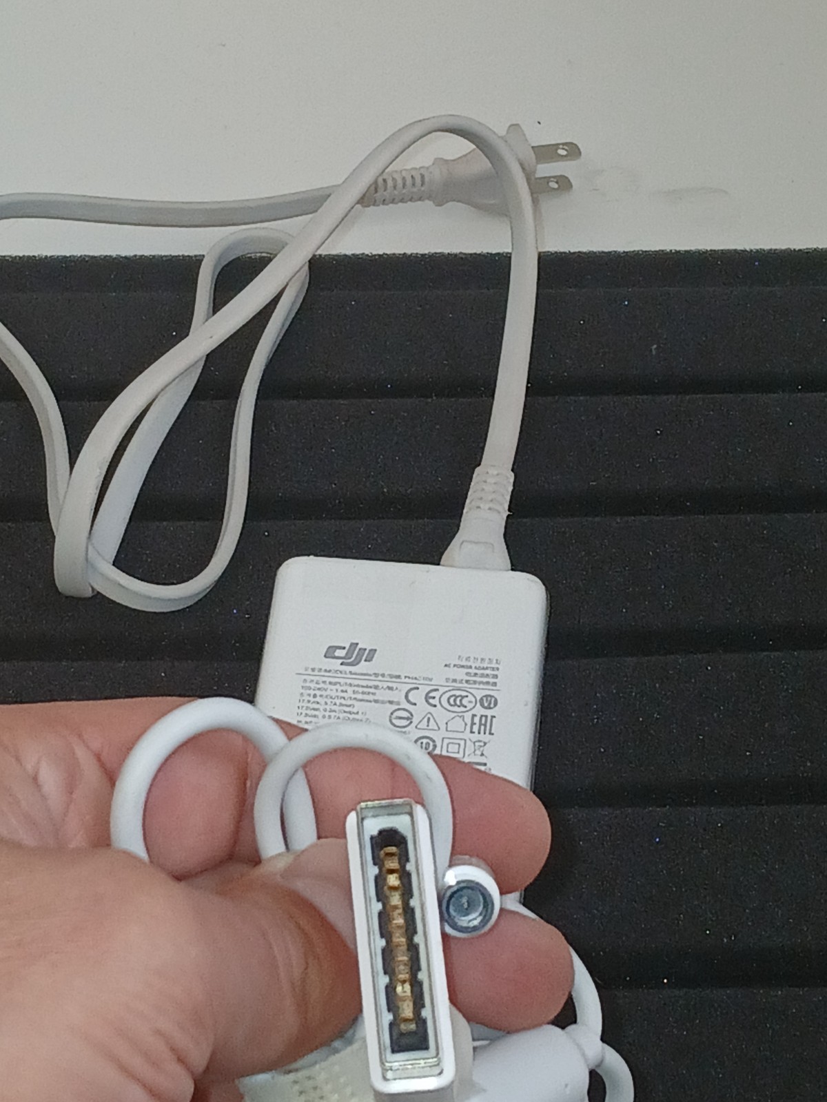 Genuine DJI 100W Power Adapter for Phantom 4 / 4 PRO / Advanced Quadcopter