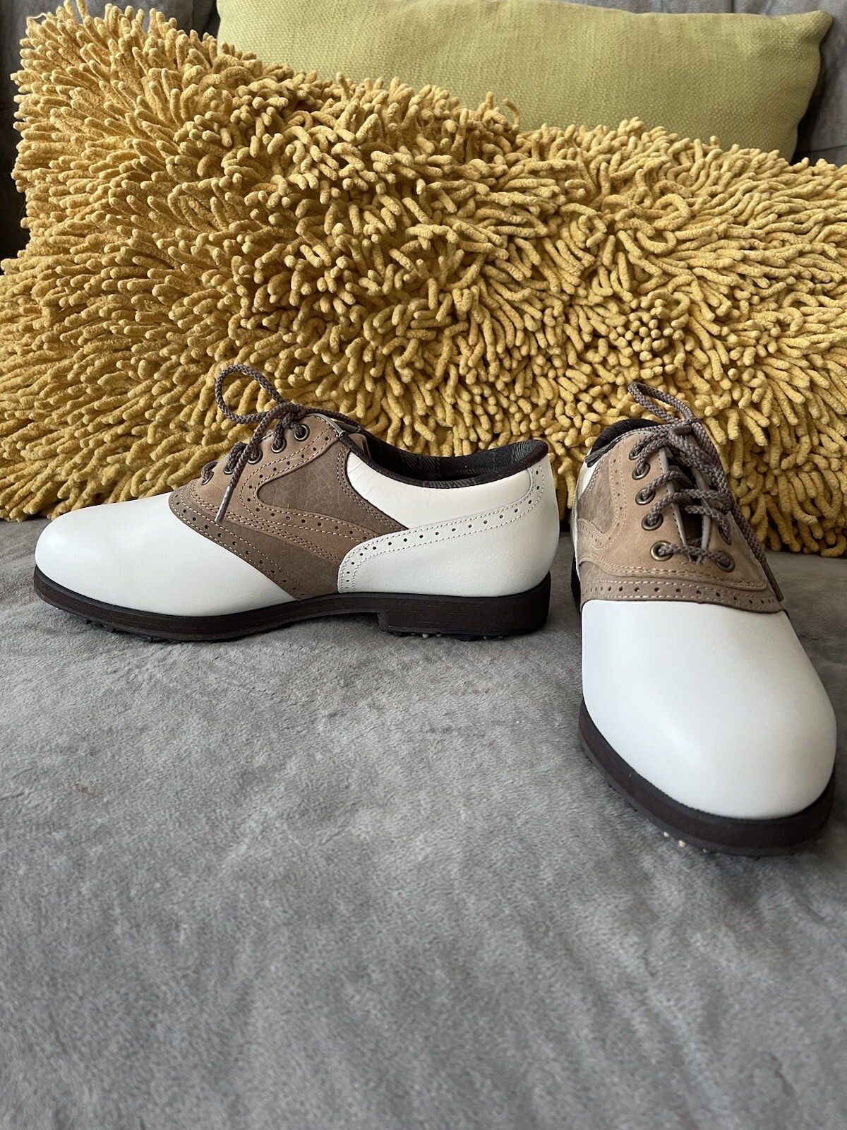 FootJoy SoftJoys Junior Brown White Leather Golf Cleats Size 6