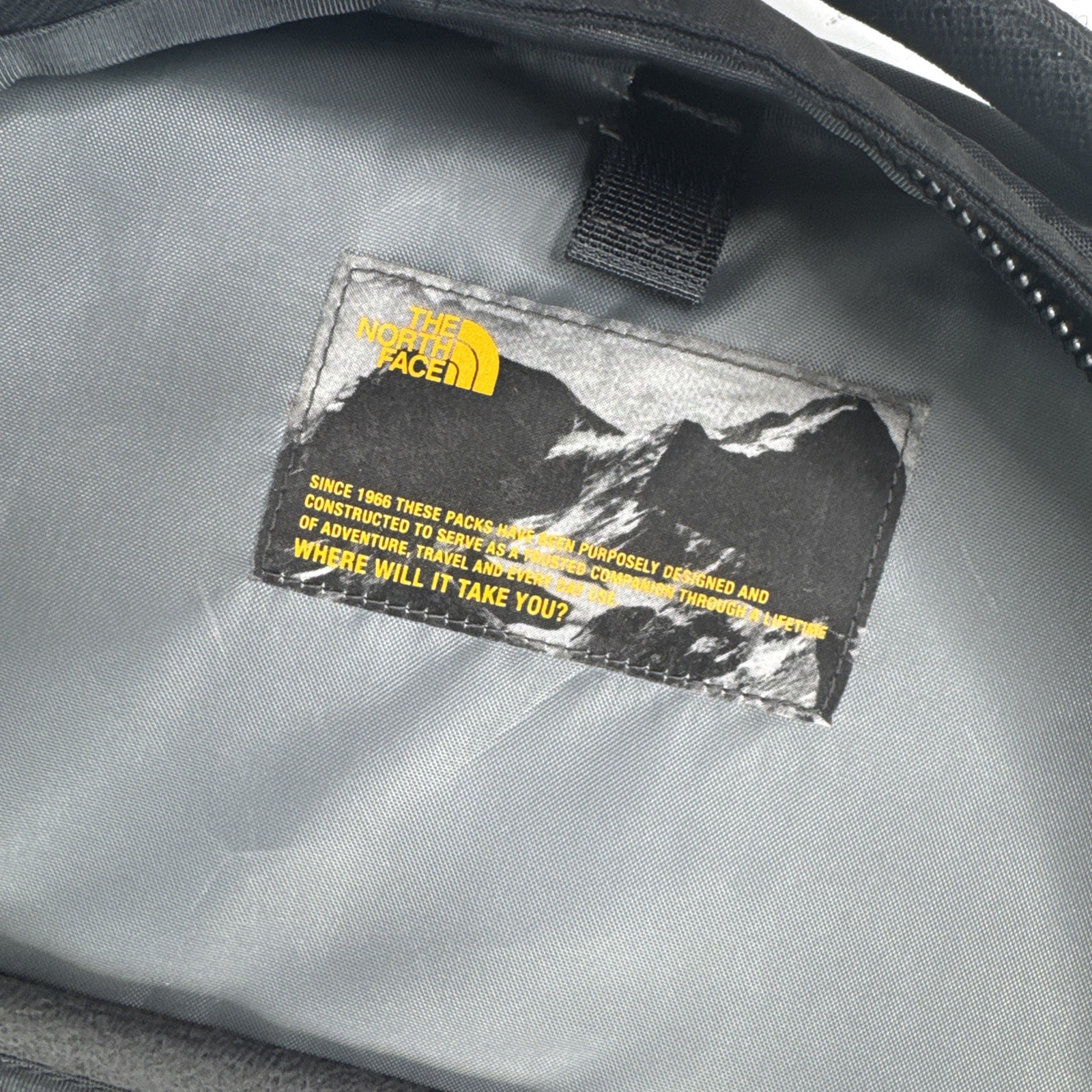 The North Face Iron Peak 28L Backpack - Excellent Condition
