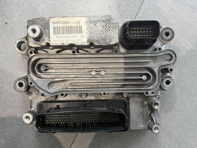 Detroit DD8 OEM Diesel Engine Control Module ECM ECU A0024461535/002