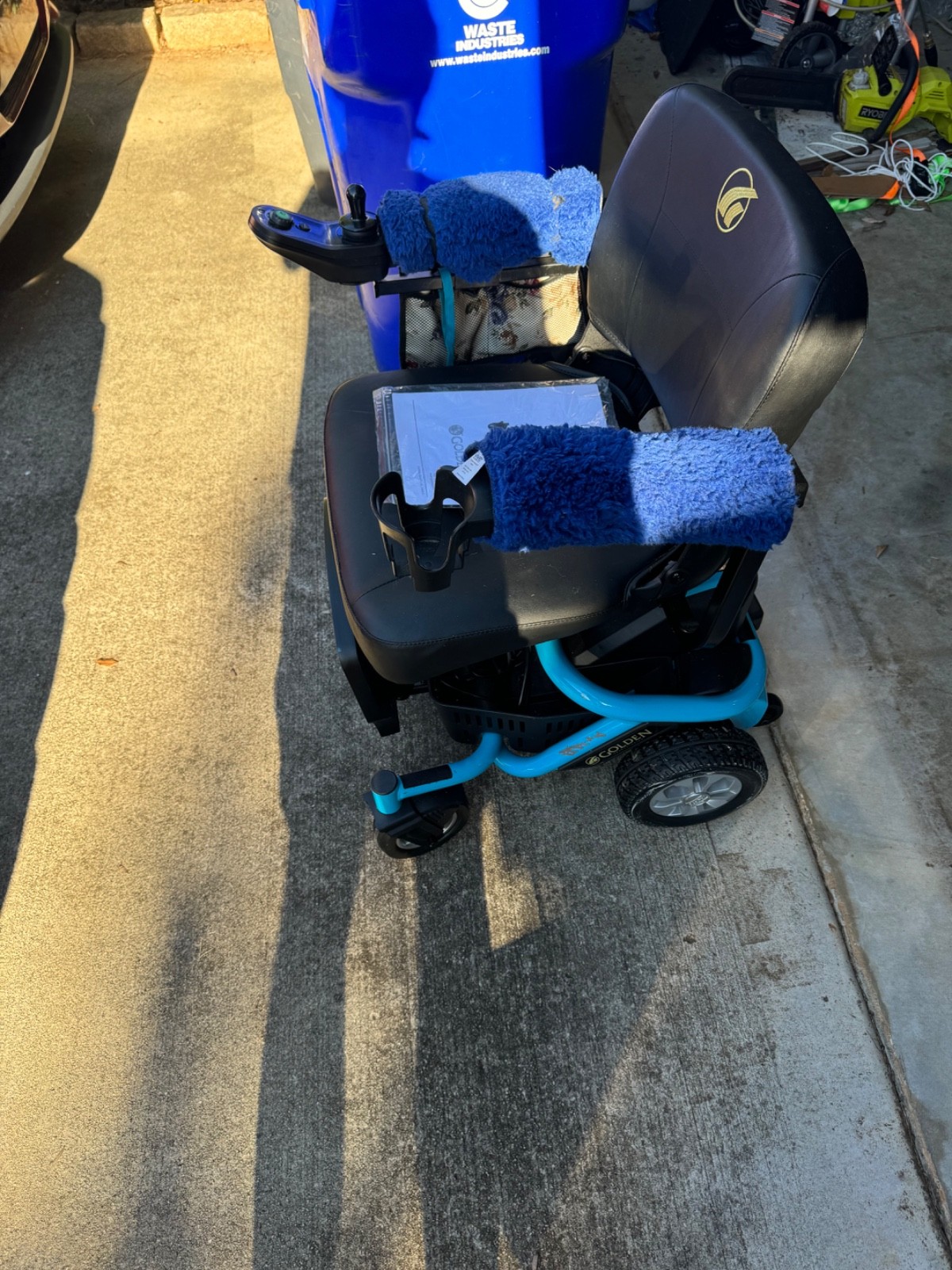 Golden Technologies - LiteRider Envy - Compact Power Chair -
