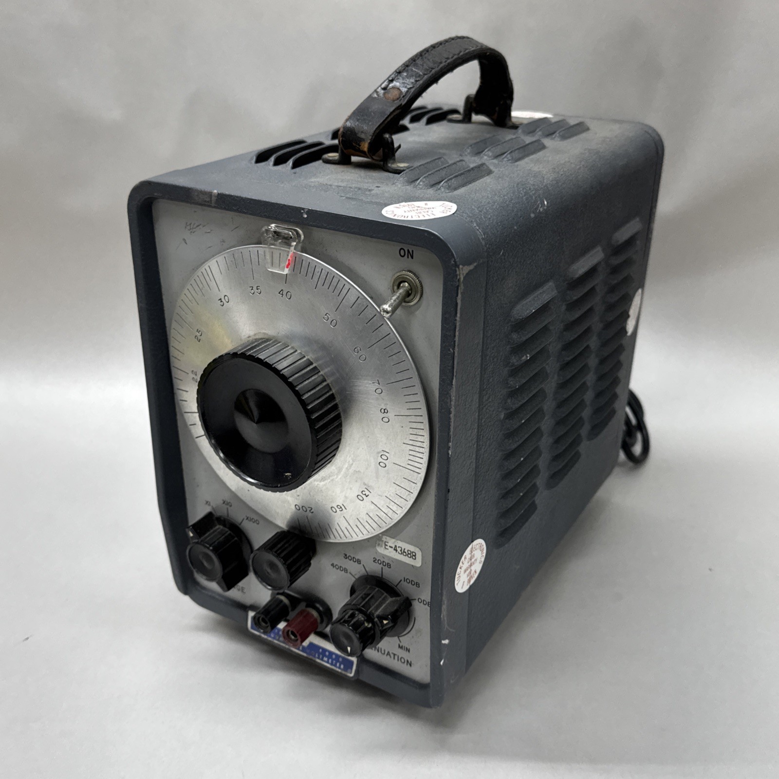Hewlett Packard HP 400D Vacuum Tube Voltmeter Tested Clean! Manual Dial Meter