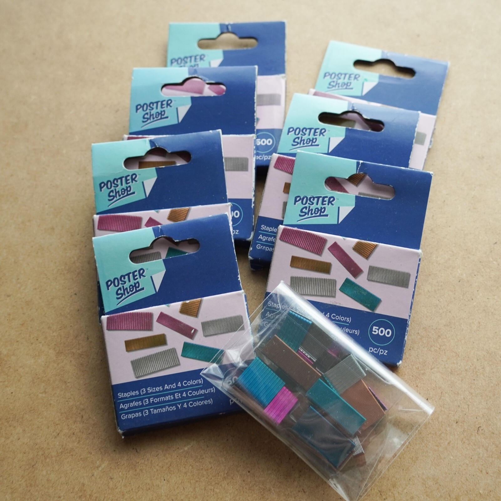 Poster Shop ~ Colored Staples SET ~ 3 Sizes ~ 4 Colors Craft Staples