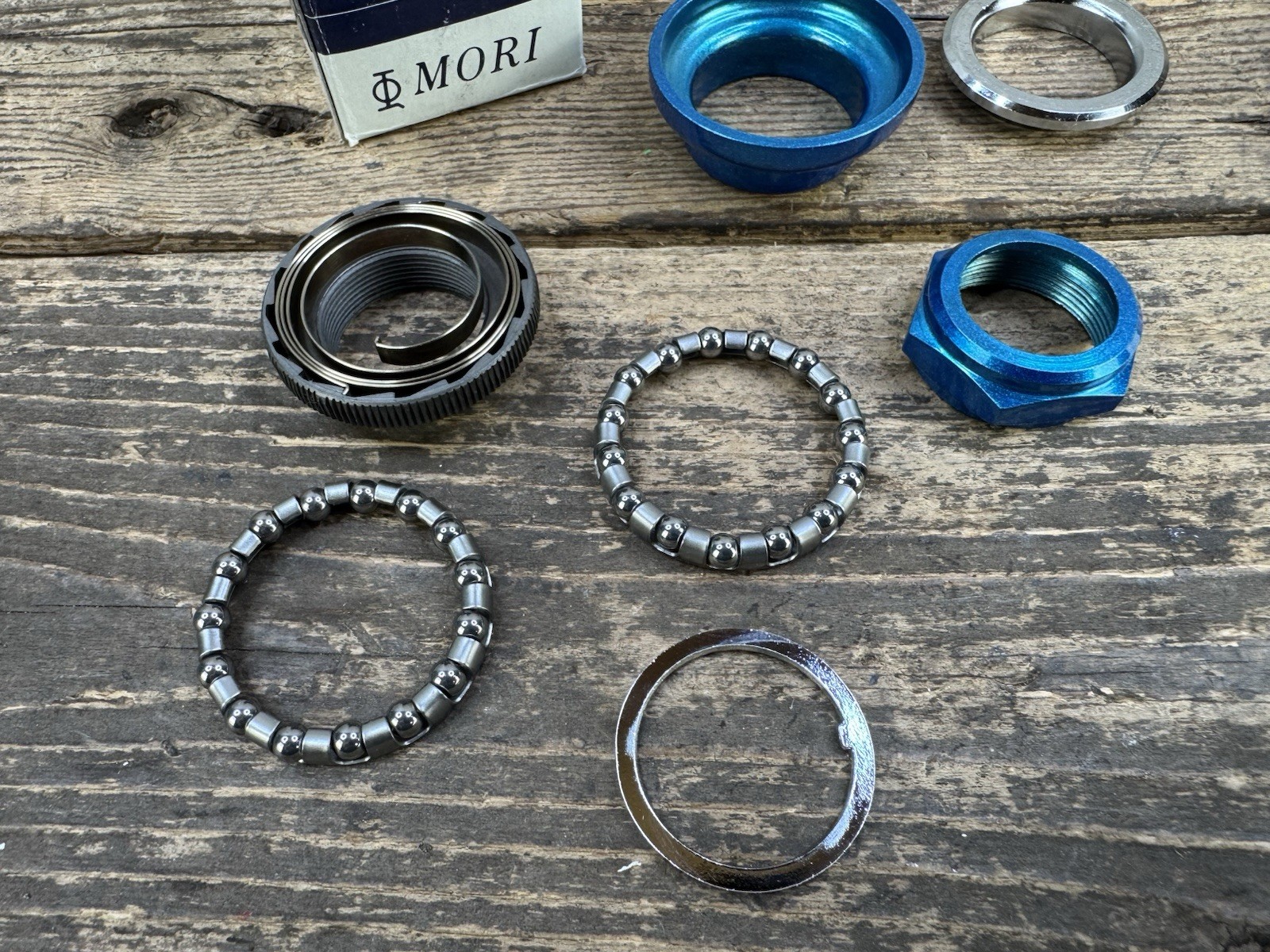 Mori Epoch Bmx NOS 1” Threaded Headset Blue