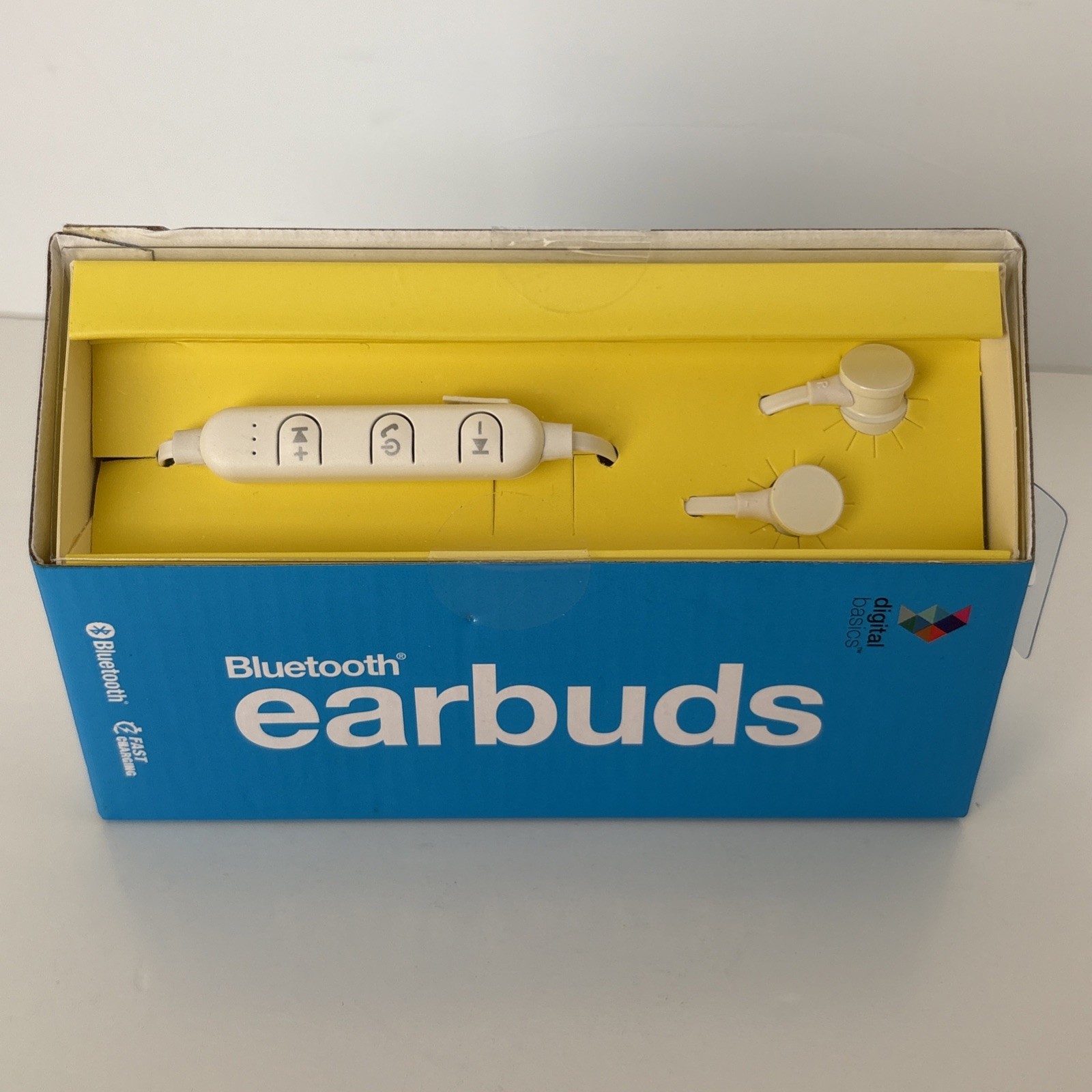Digital Basics Bluetooth Earbuds White New in Box Fast Charge