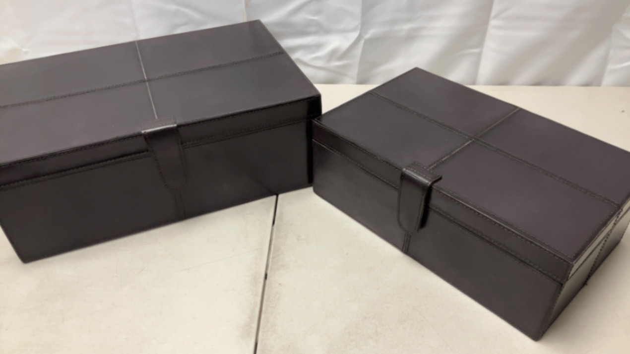 Deco 79 Leather Handmade Decorative Box