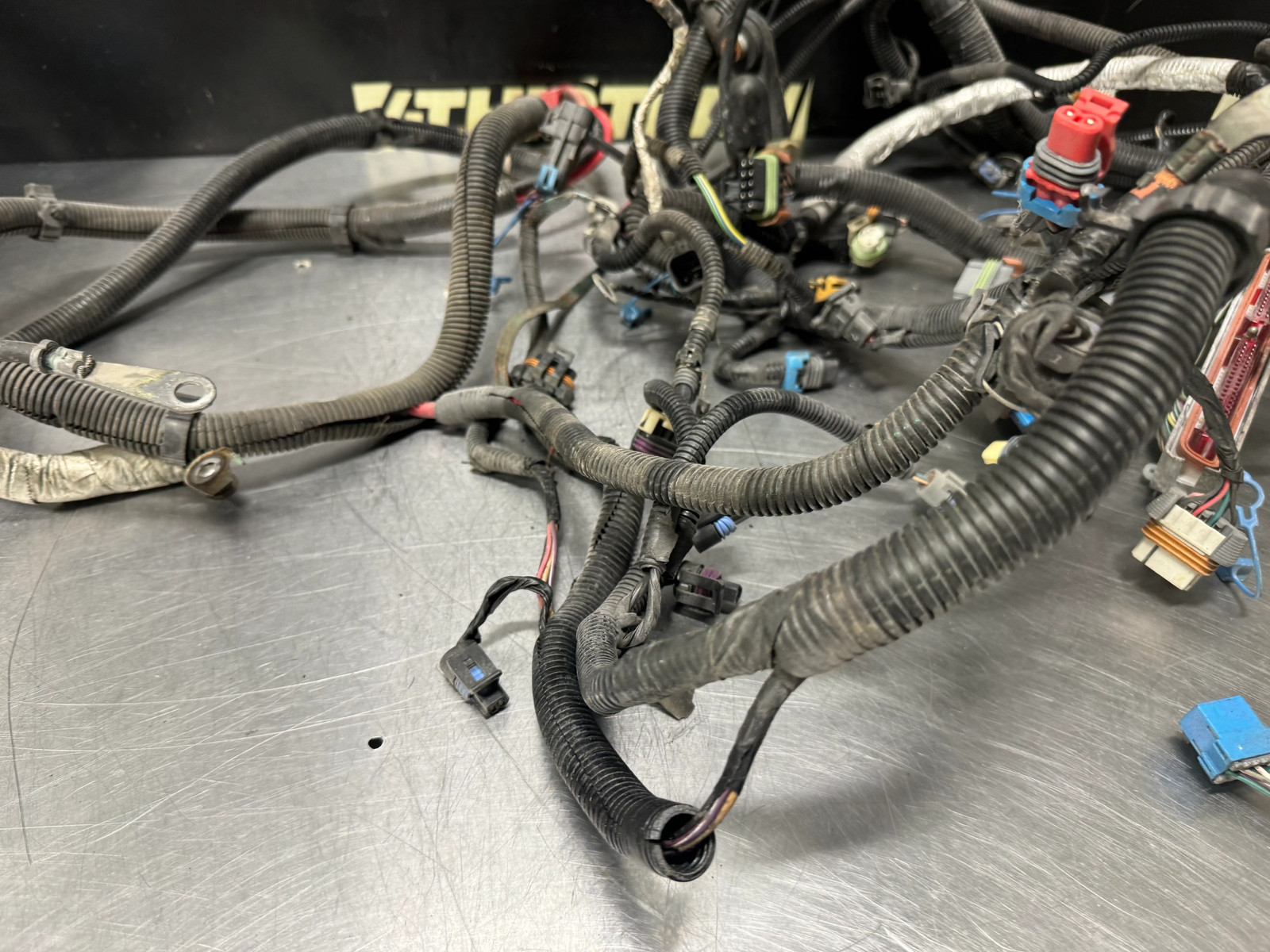 2002 C5 CORVETTE LS1 AUTO ENGINE HARNESS OEM #N445